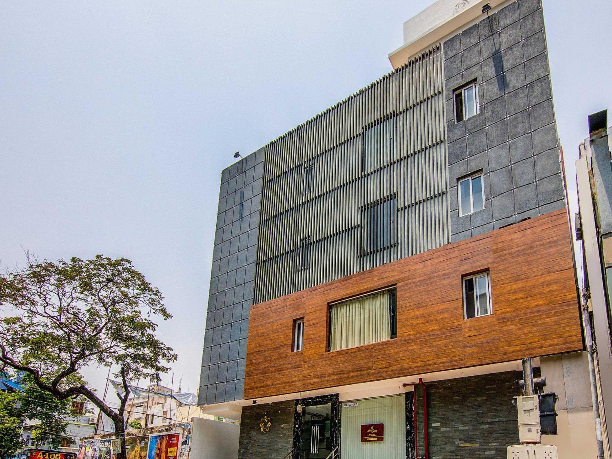 Capital O Pratibha Grand Hotel 3*