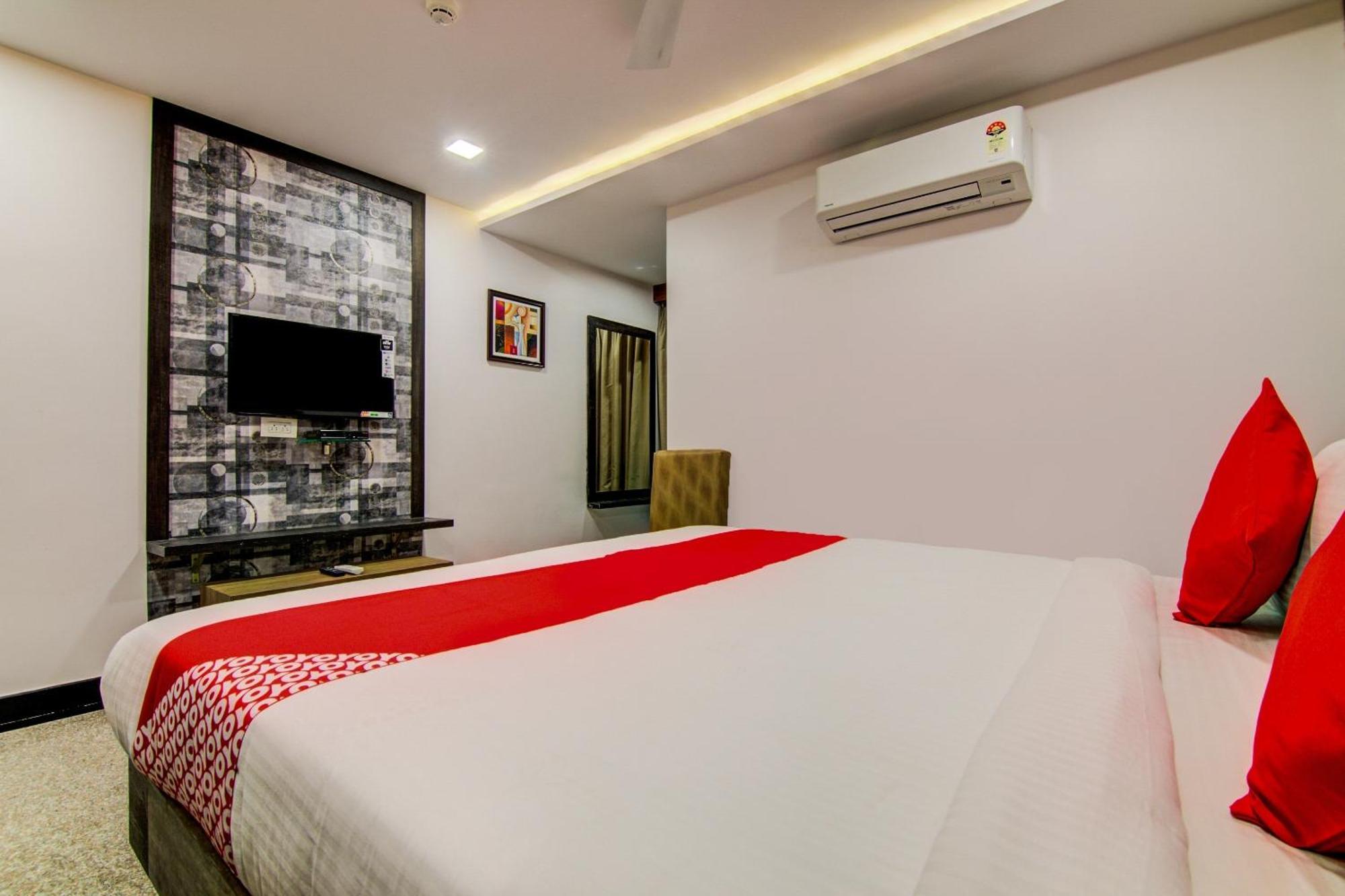 Hotel Capital O Pratibha Grand 3*