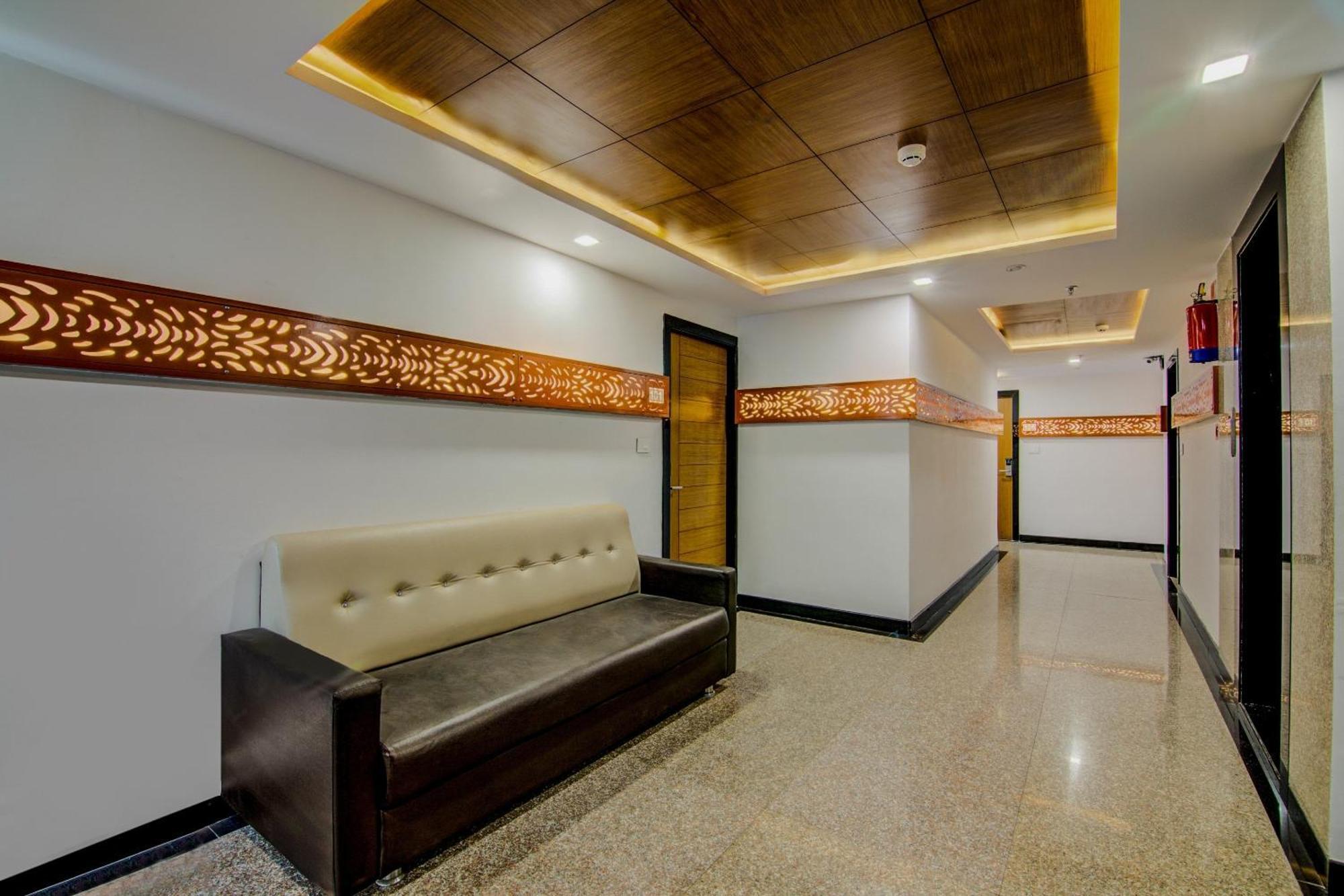 Hotel Capital O Pratibha Grand